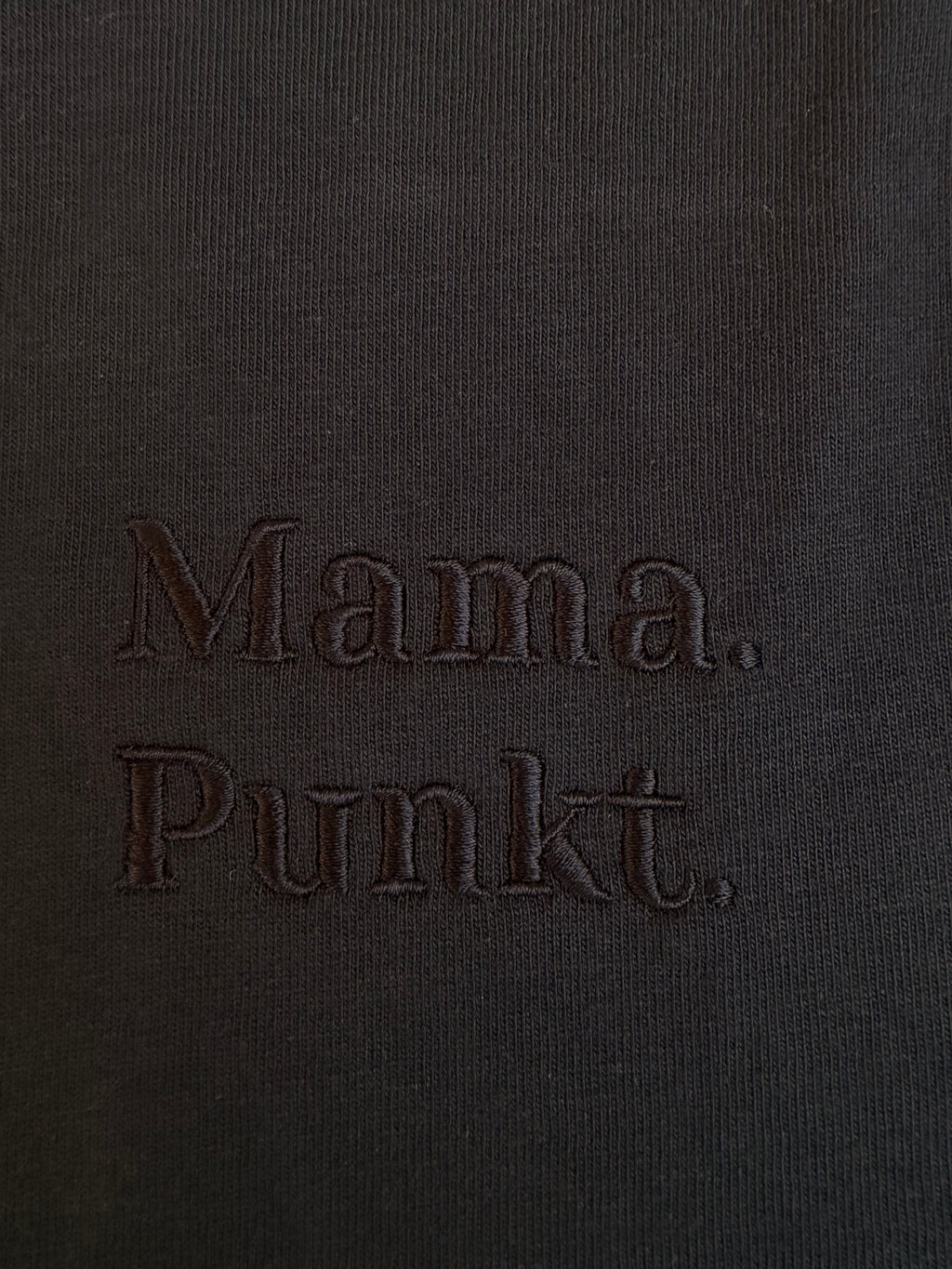 Mama. Punkt.